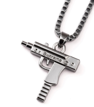 Wu Yifan Bad Girl With Necklace  Pistol Machine Gun Pendant Men