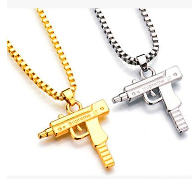 Wu Yifan Bad Girl With Necklace  Pistol Machine Gun Pendant Men